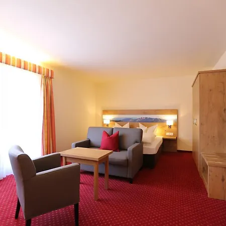 Gasthuis Gaestehaus Heimgarten 4*
