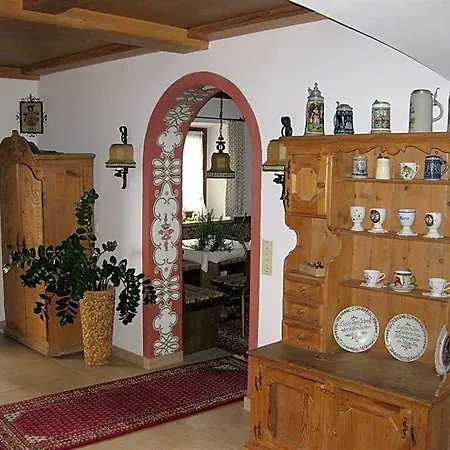 Pensjonat Gaestehaus Heimgarten 4*